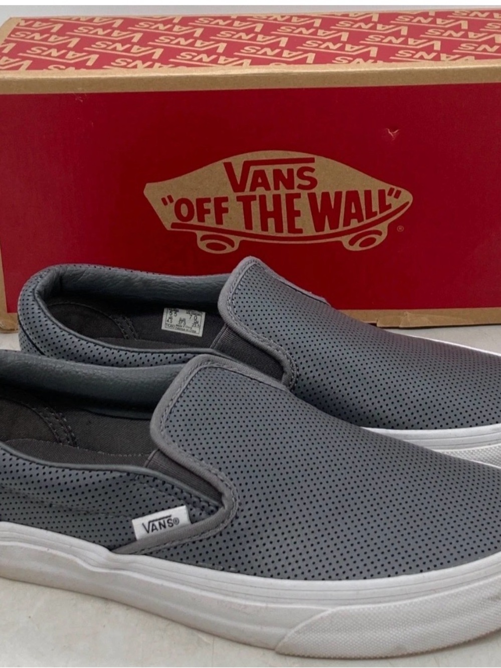 Vans Women’s 7 Gray Perforated Slip-On Loafers w/box
